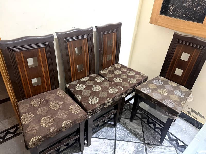 Solid Sheesham Wood Dining Set – Table + 4 Chairs 3
