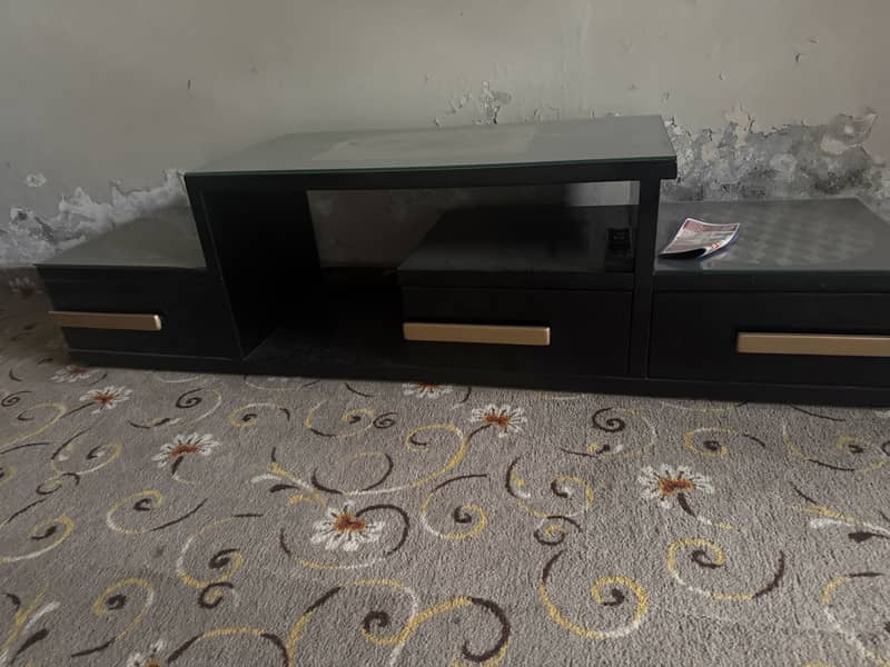 LCD table 1