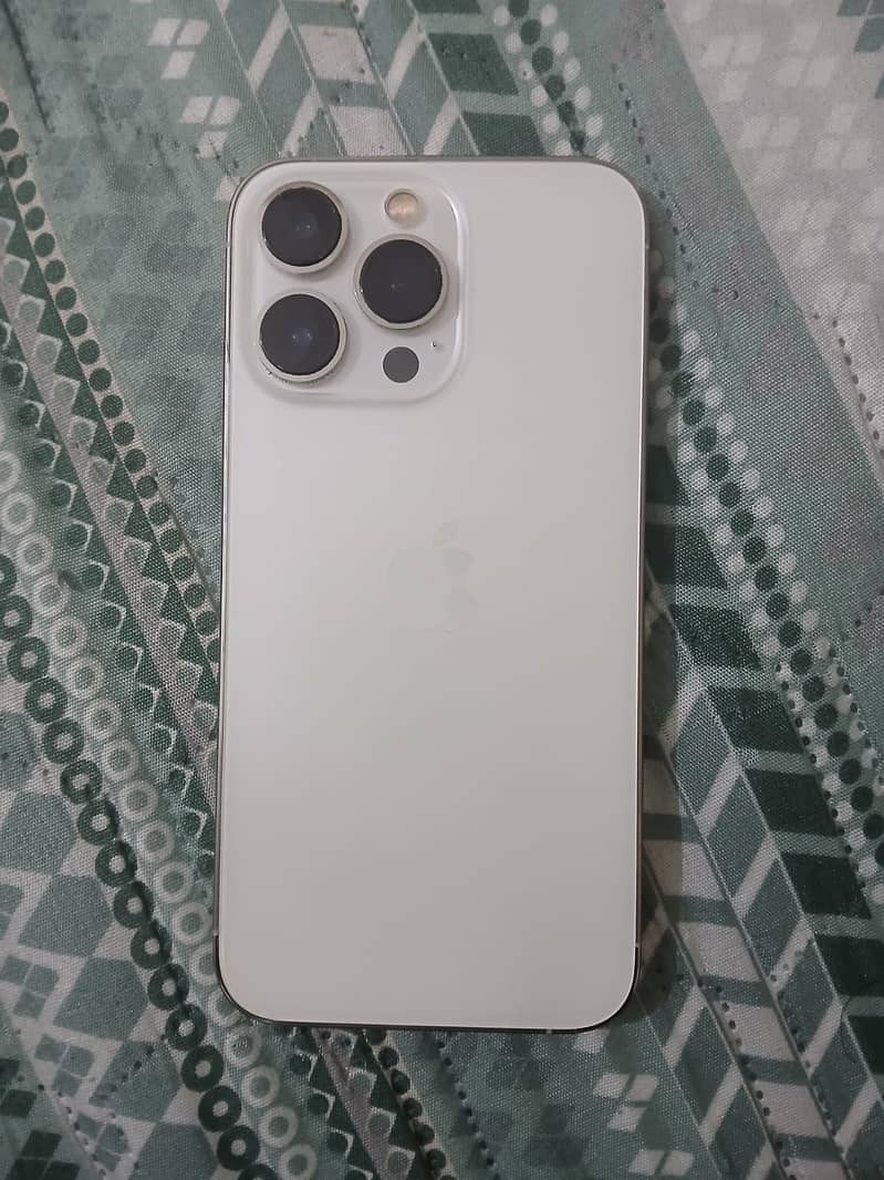 Apple iPhone 13 Pro 0