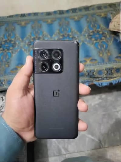 One Plus 10 Pro