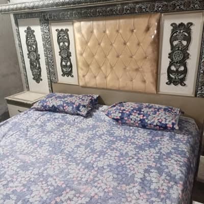 bed set for sale urgent