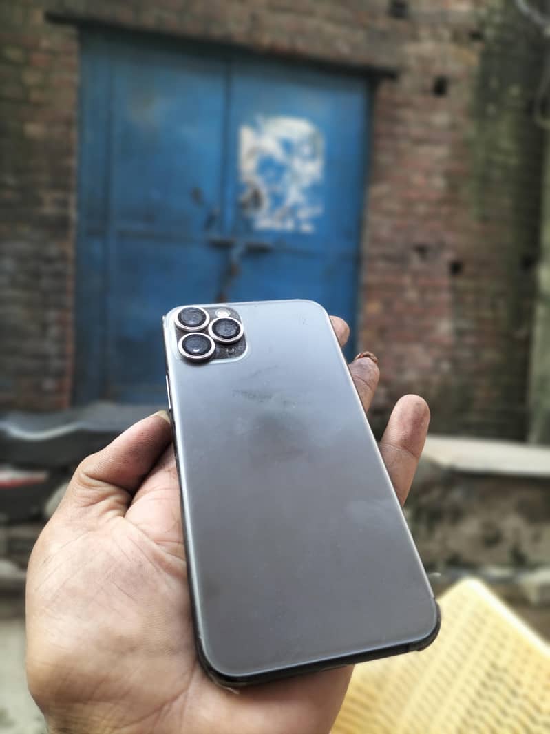 iphone 11 pro 3