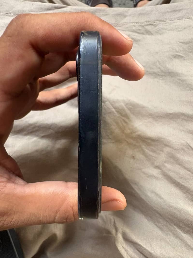 Apple iPhone 12 2