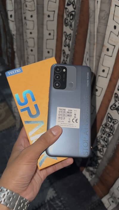 Tecno Spark 8C
