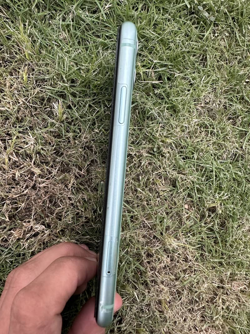 Apple iPhone 11 2