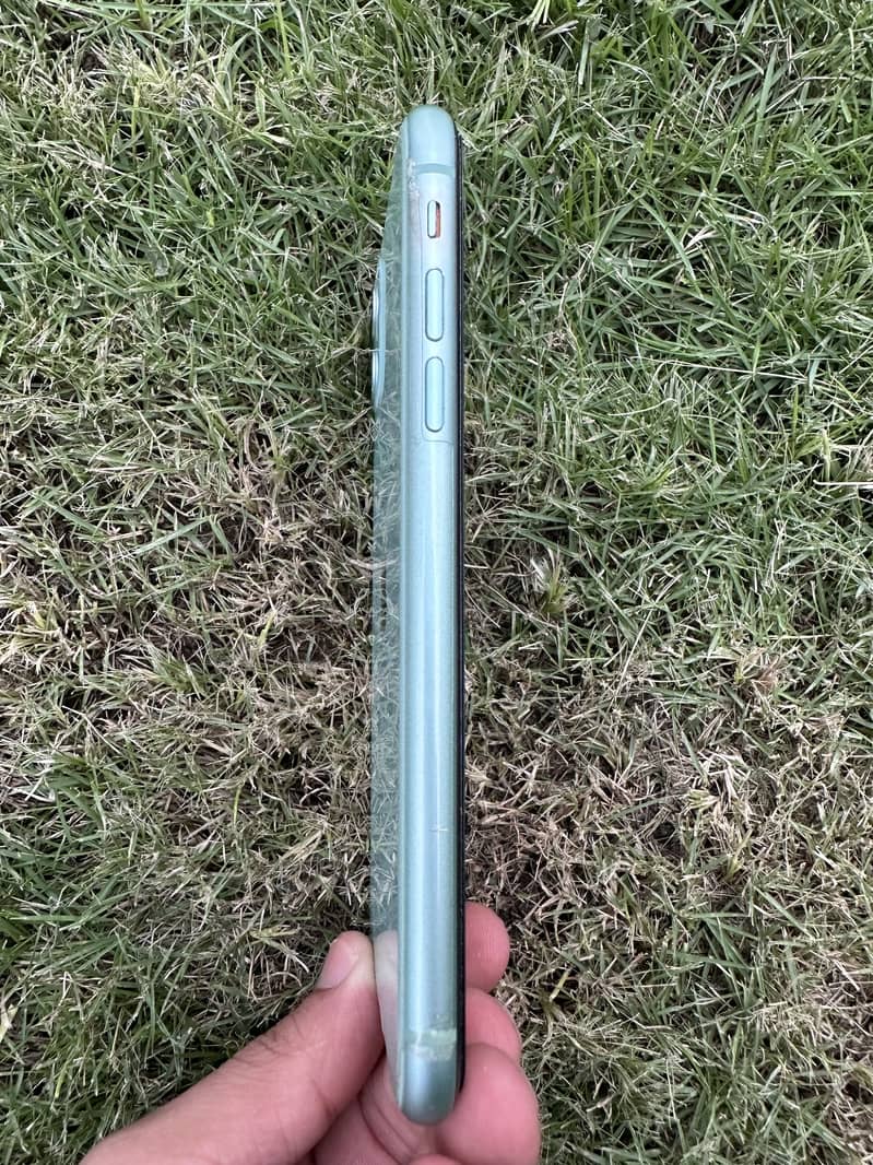 Apple iPhone 11 6