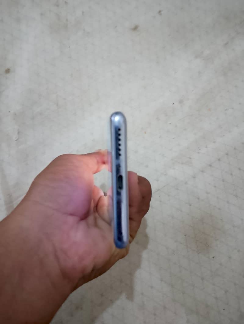 Xiaomi Redmi Note 14 Pro 3
