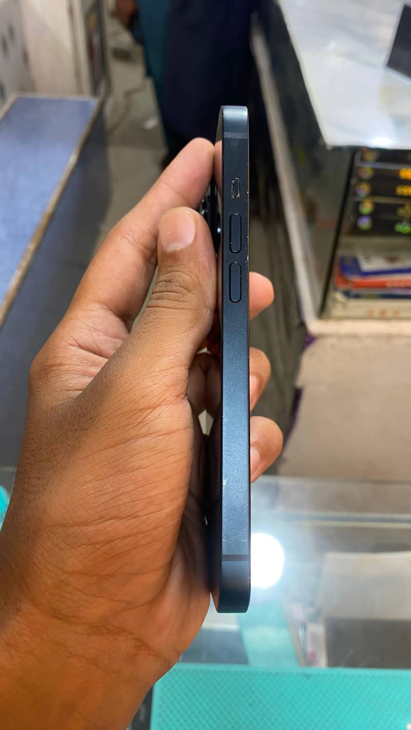 Apple iPhone 14 0