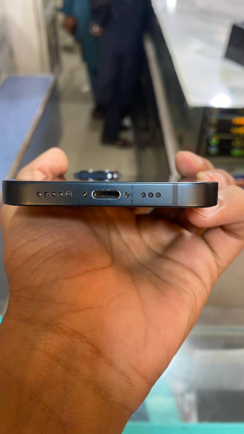 Apple iPhone 14 2