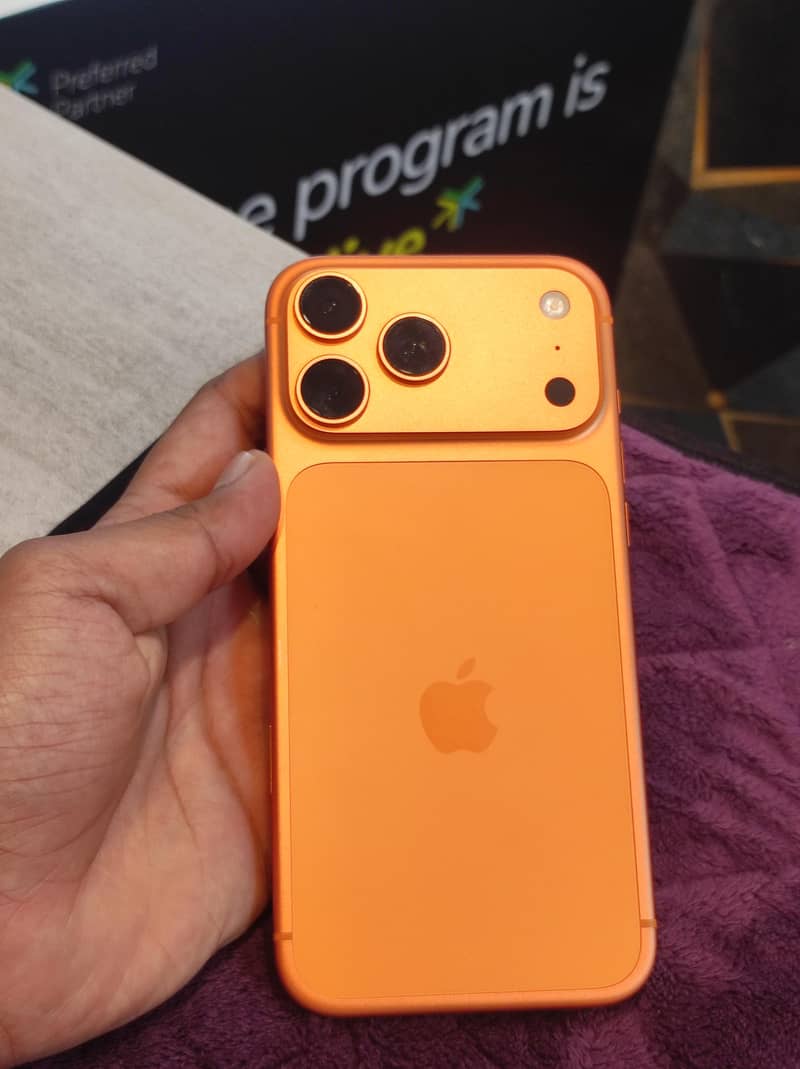 Apple iPhone 17 Pro Max 1
