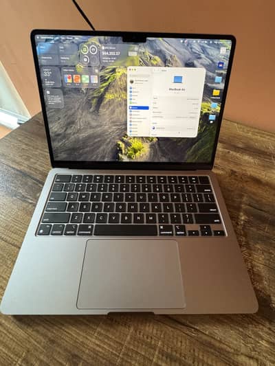 MacBook Air M2 14" 16GB / 1 TB, In Waranty (Rare Model)