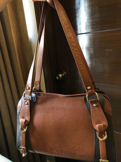 EBH HANDBAG FOR WOMEN (IN EXCELLENT QUALITY)
