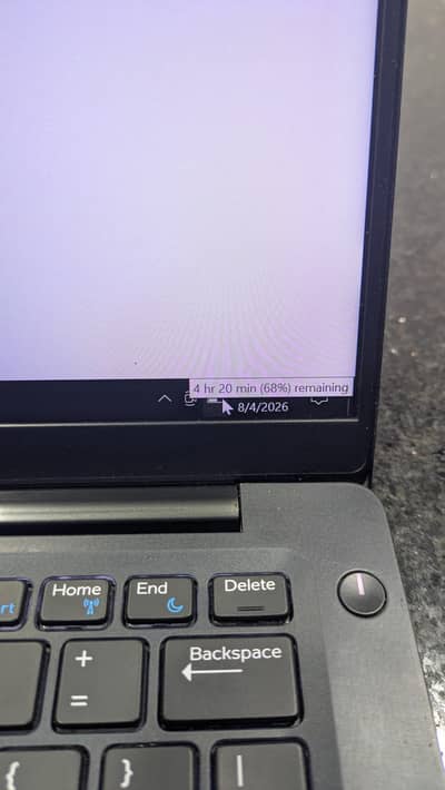 Latitude 9390 -- i5 8th Generation --- Good Condition