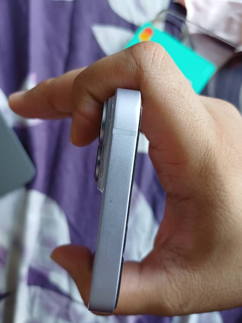 Apple iPhone 14 2