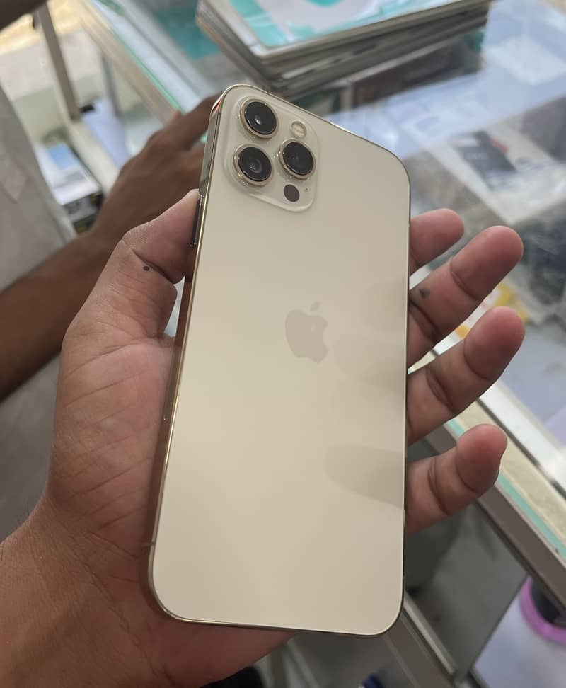 Apple iPhone 12 Pro Max 0