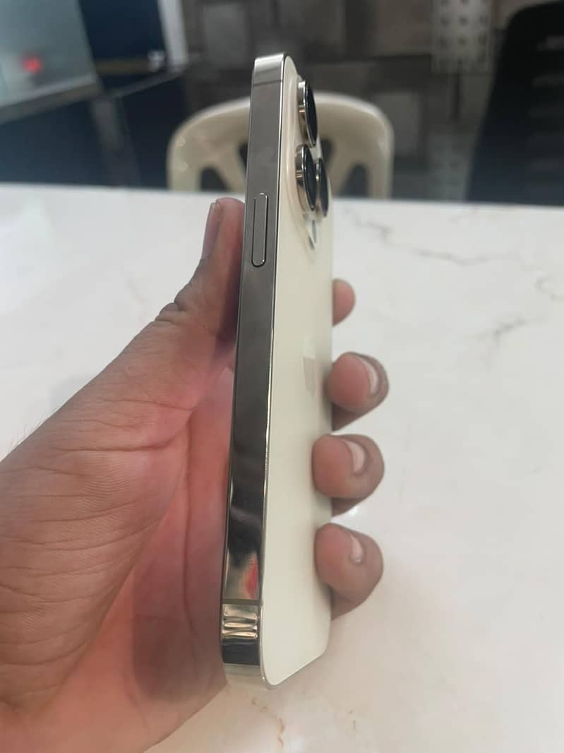 Apple iPhone 14 Pro 6
