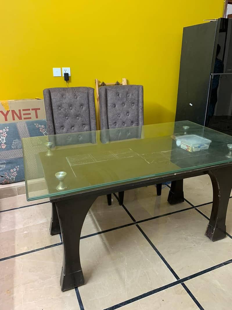 Dining table +6 chairs 1