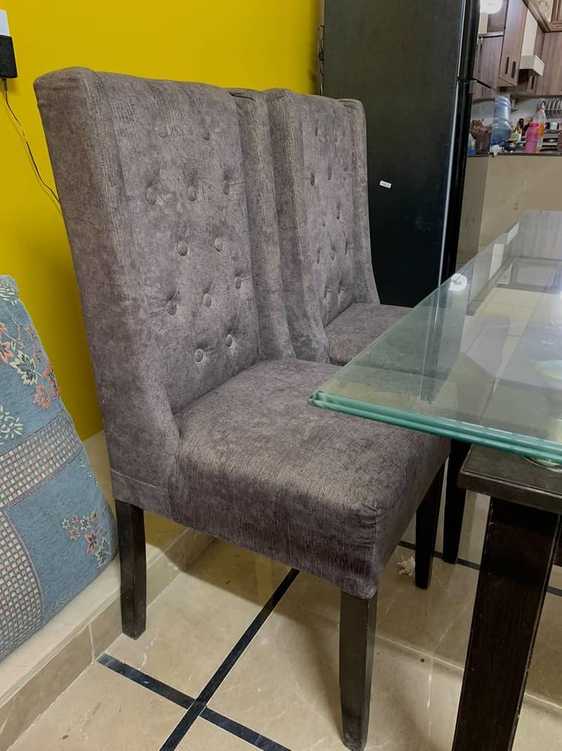 Dining table +6 chairs 2
