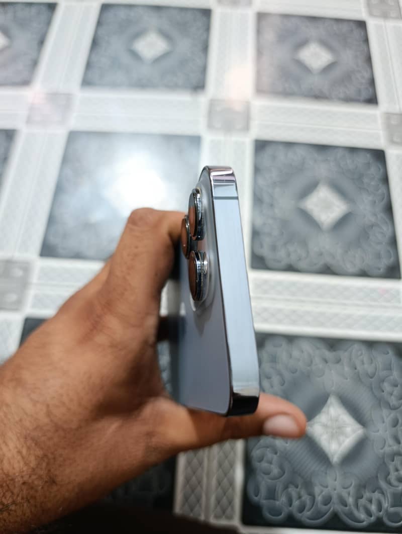 Apple iPhone 13 Pro 3