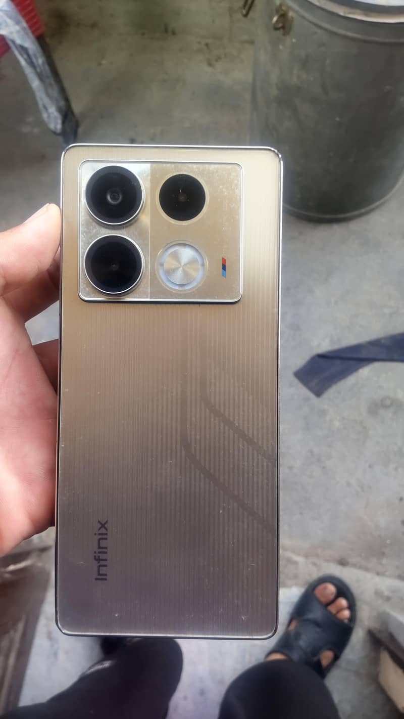 Infinix Note 40 7