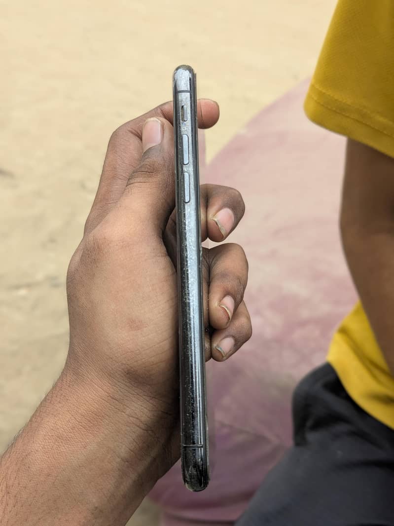 Apple iPhone X 2