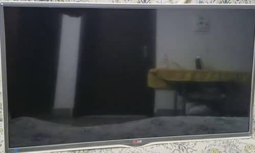 LG battery TV with Satellite and DTV function