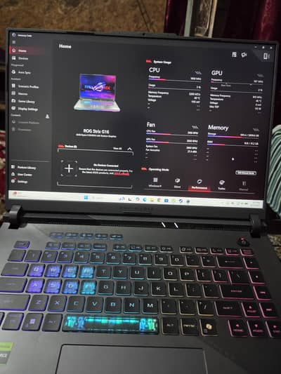 asus rog strix g16 g614pp rtx 5070 16gb 1tb ryzen 9 8940hx cpu