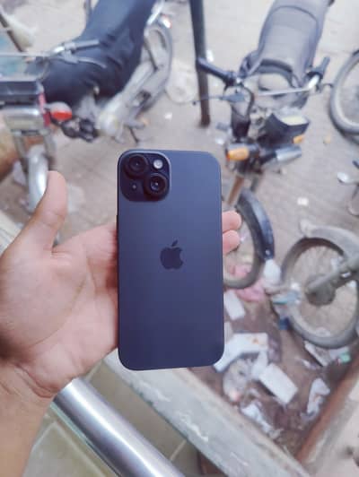 Apple iPhone 15