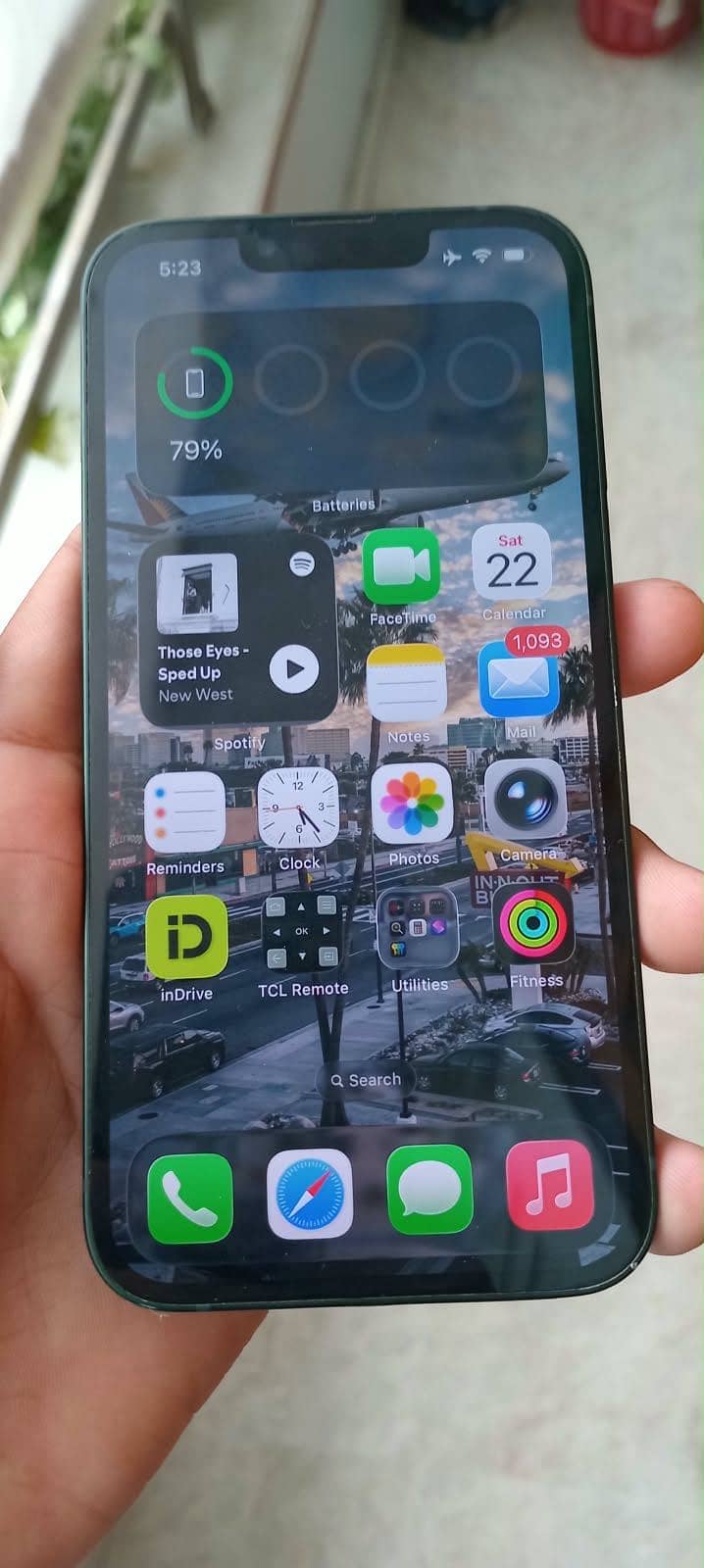 Apple iPhone 13 2