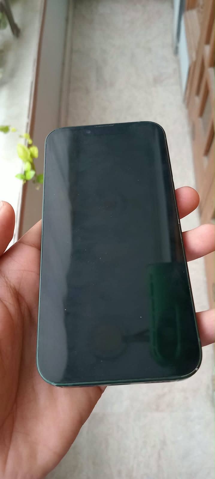 Apple iPhone 13 4
