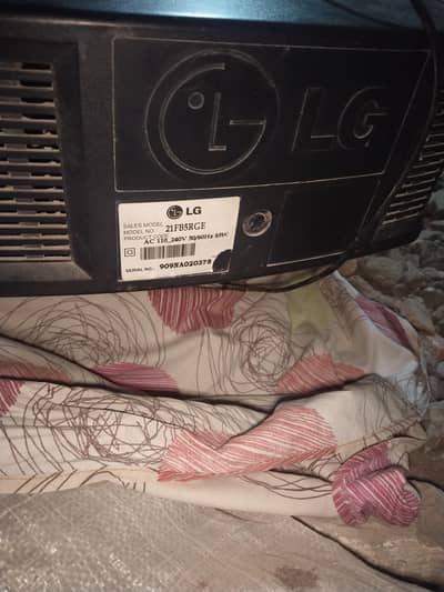 lg 21FB5RGE tv h use me hn no any issue bhtarin h 