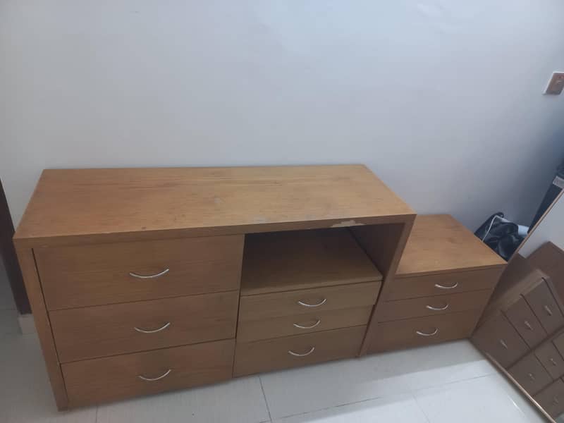 2 Bedside Table with Dressing table set 4