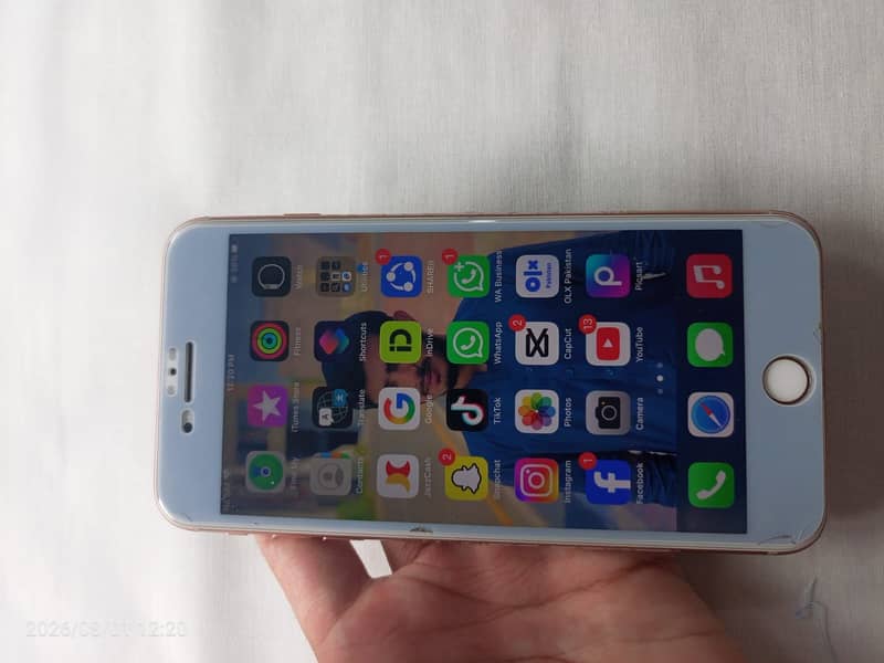 Apple iPhone 8 Plus 2
