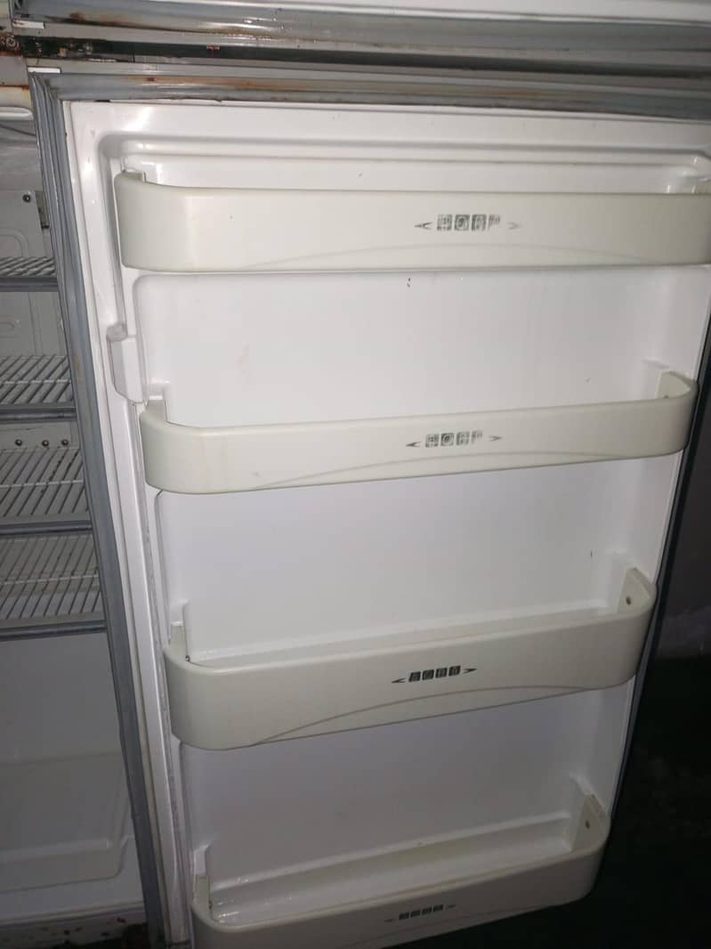Dawlance Refrigerator 4