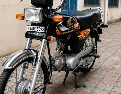 Honda cd 70 available in new condition 22 model