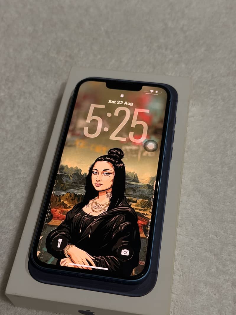 Apple iPhone 13 1