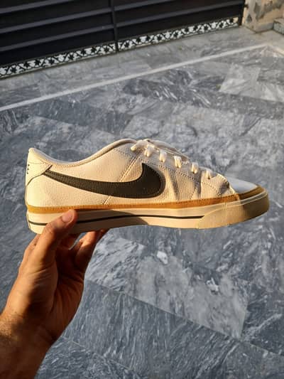 Nike Court-style low-top sneaker