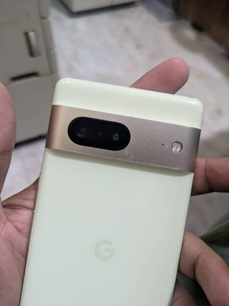 Google Pixel 7 5