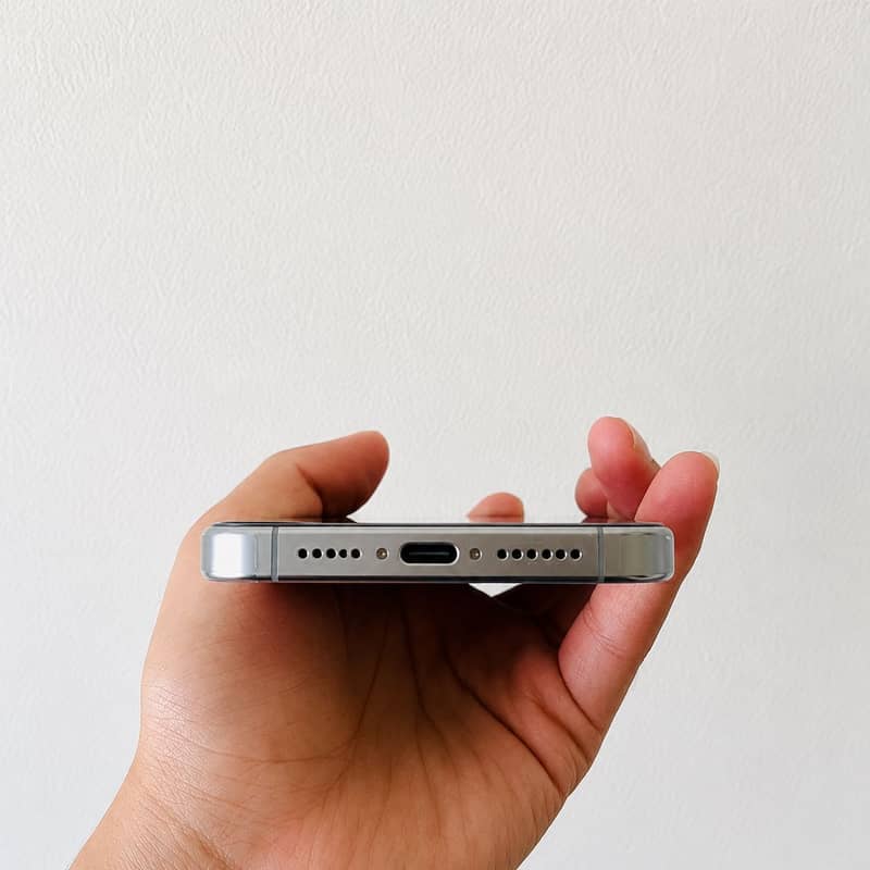 Apple iPhone 15 Pro Max 3