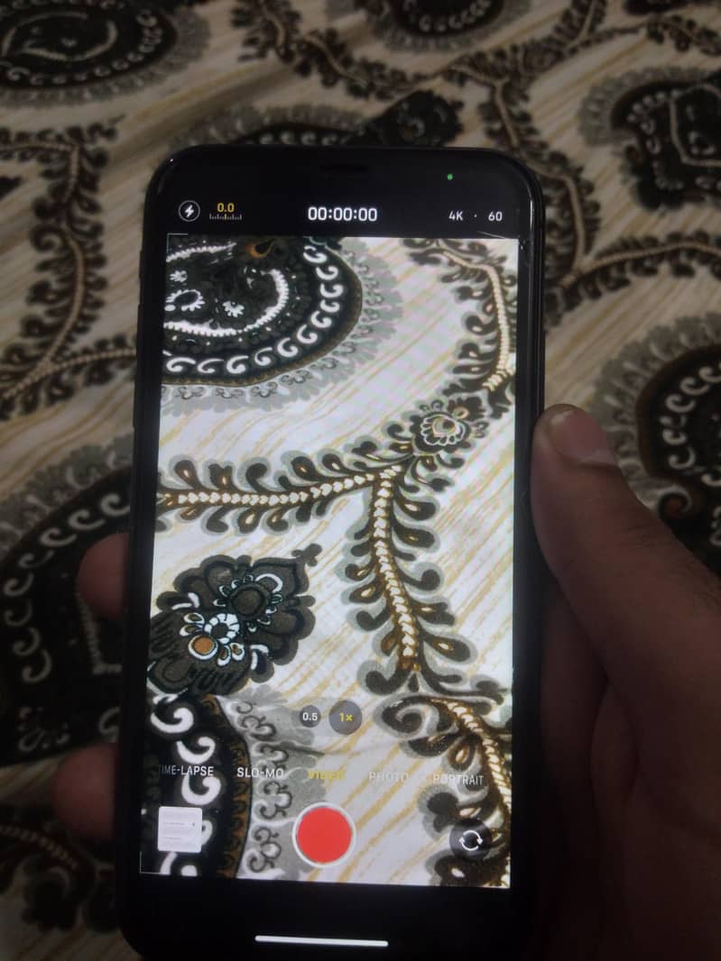Apple iPhone 11 7