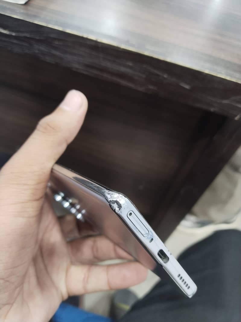 Tecno CAMON 40 Pro 5