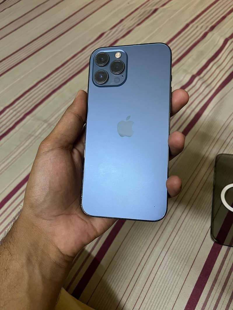 Apple iPhone 12 Pro Max 3