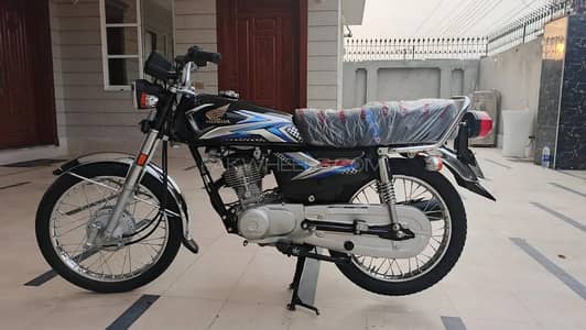 Honda 125 | Model 2025 | 3000 KM Use | Low Milegae Honda