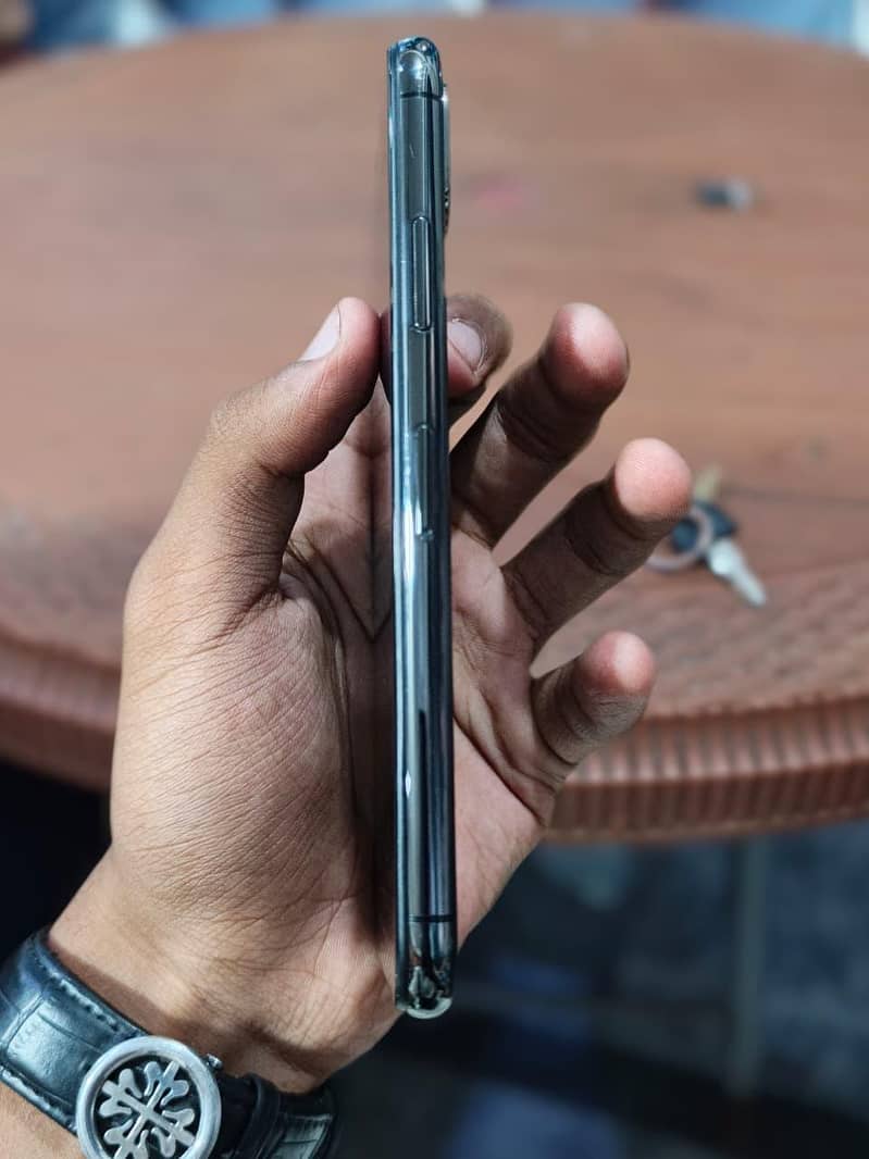 Apple iPhone X 1