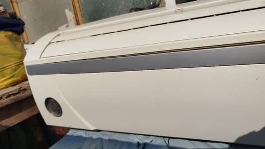 Dawlance Non Inverter AC- 1 Ton