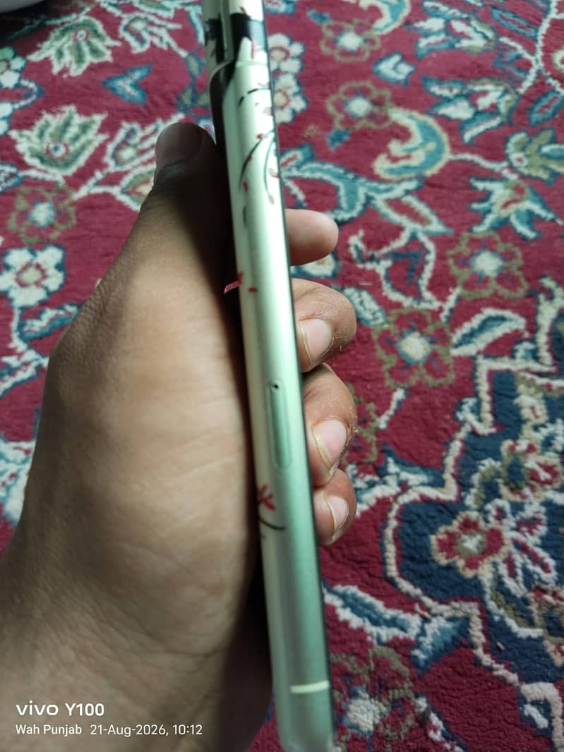 Google Pixel 7 4