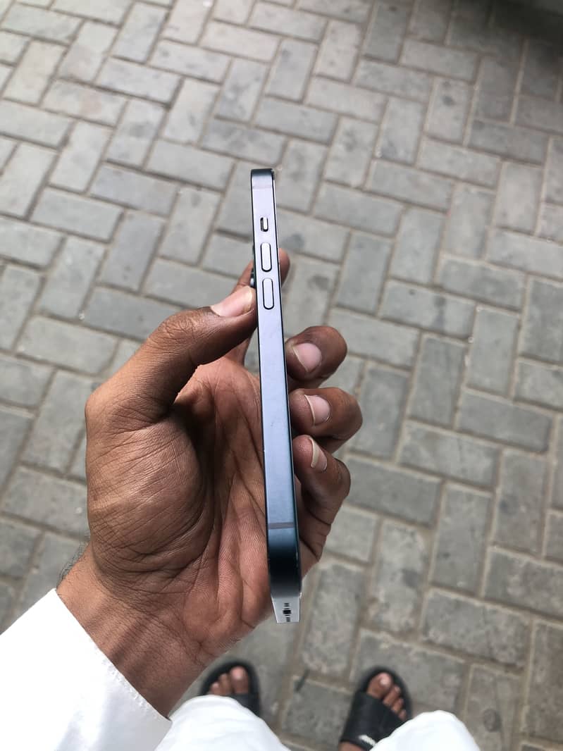 Apple iPhone 14 1