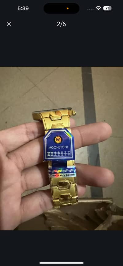 Premium Gold Colour Watch * Stylish Gold Colour Watch
