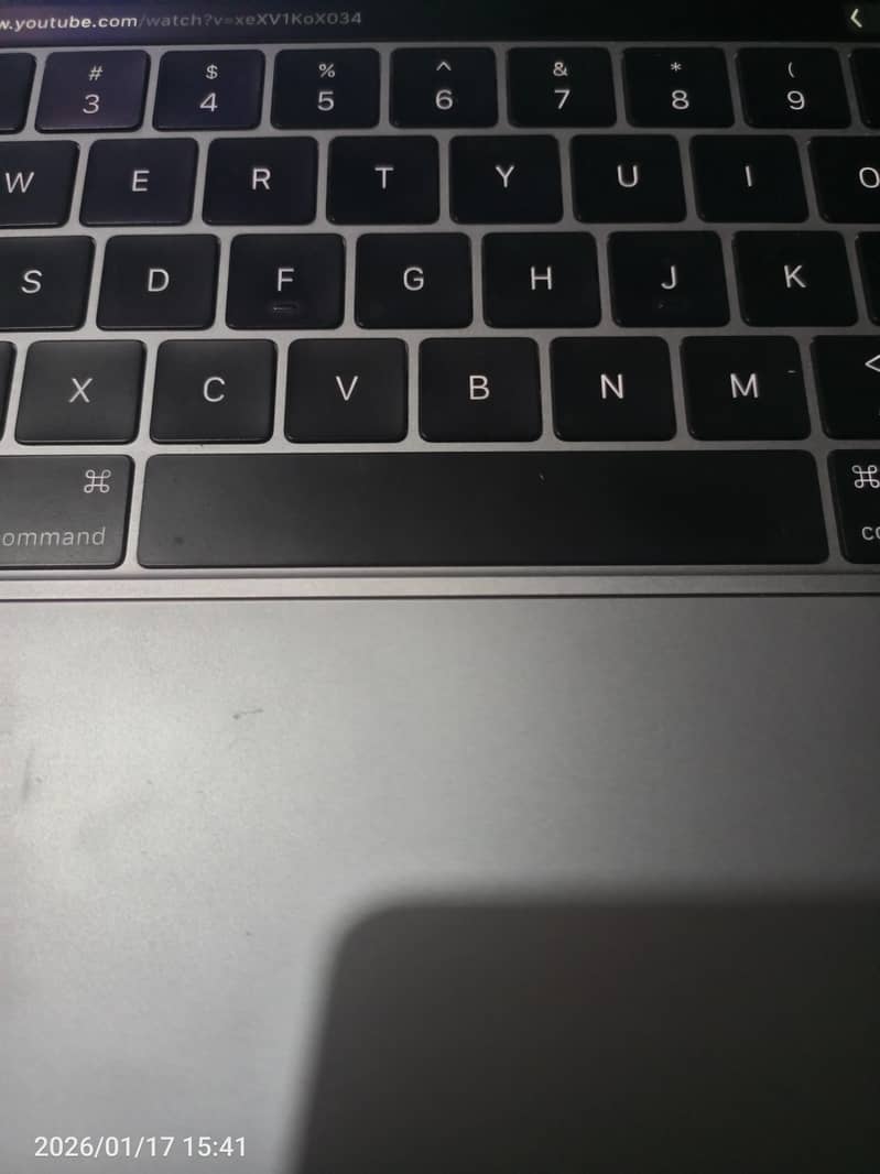 Mac Book pro 1