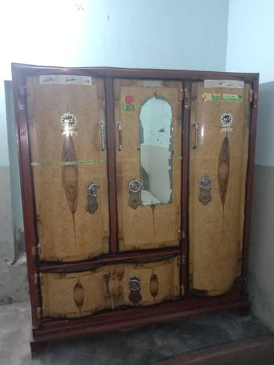 3 Door Almari/Wardrobe with Mirror – Spacious & Strong